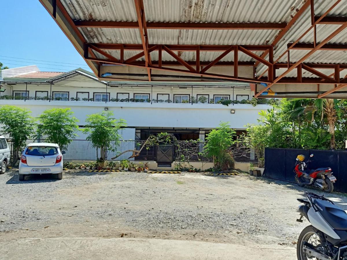 MB's Garden Inn Lapu-Lapu City Buitenkant foto