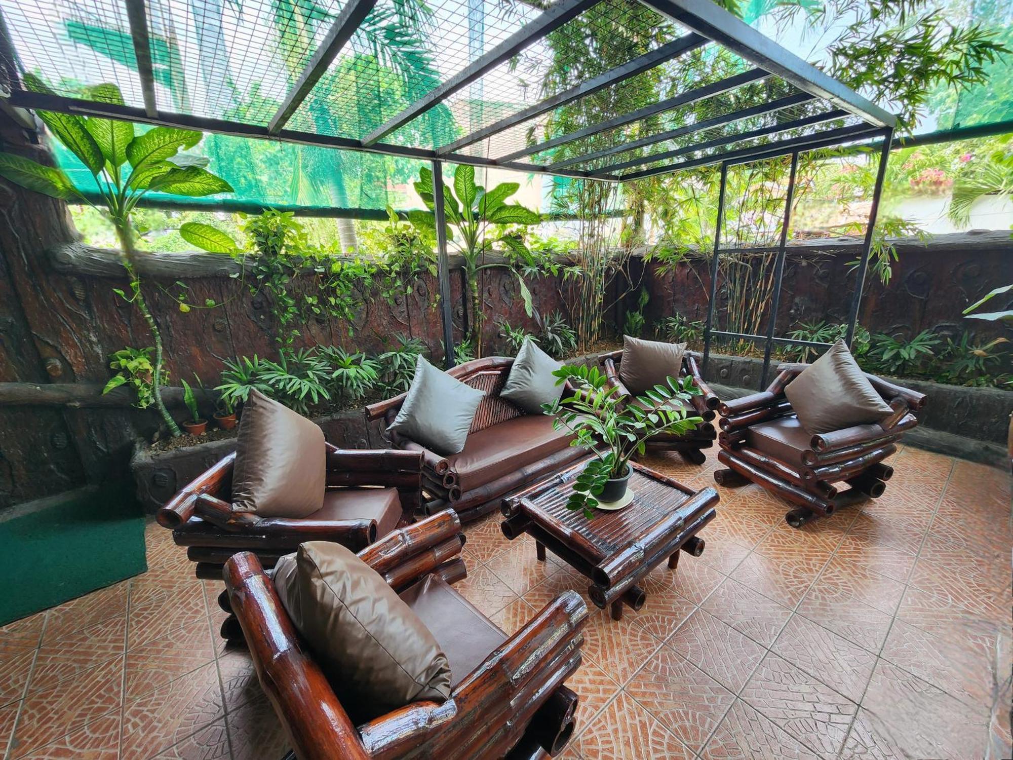 MB's Garden Inn Lapu-Lapu City Buitenkant foto