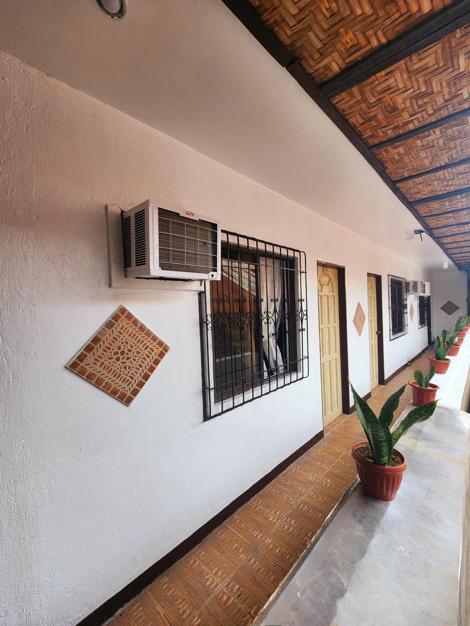 MB's Garden Inn Lapu-Lapu City Buitenkant foto