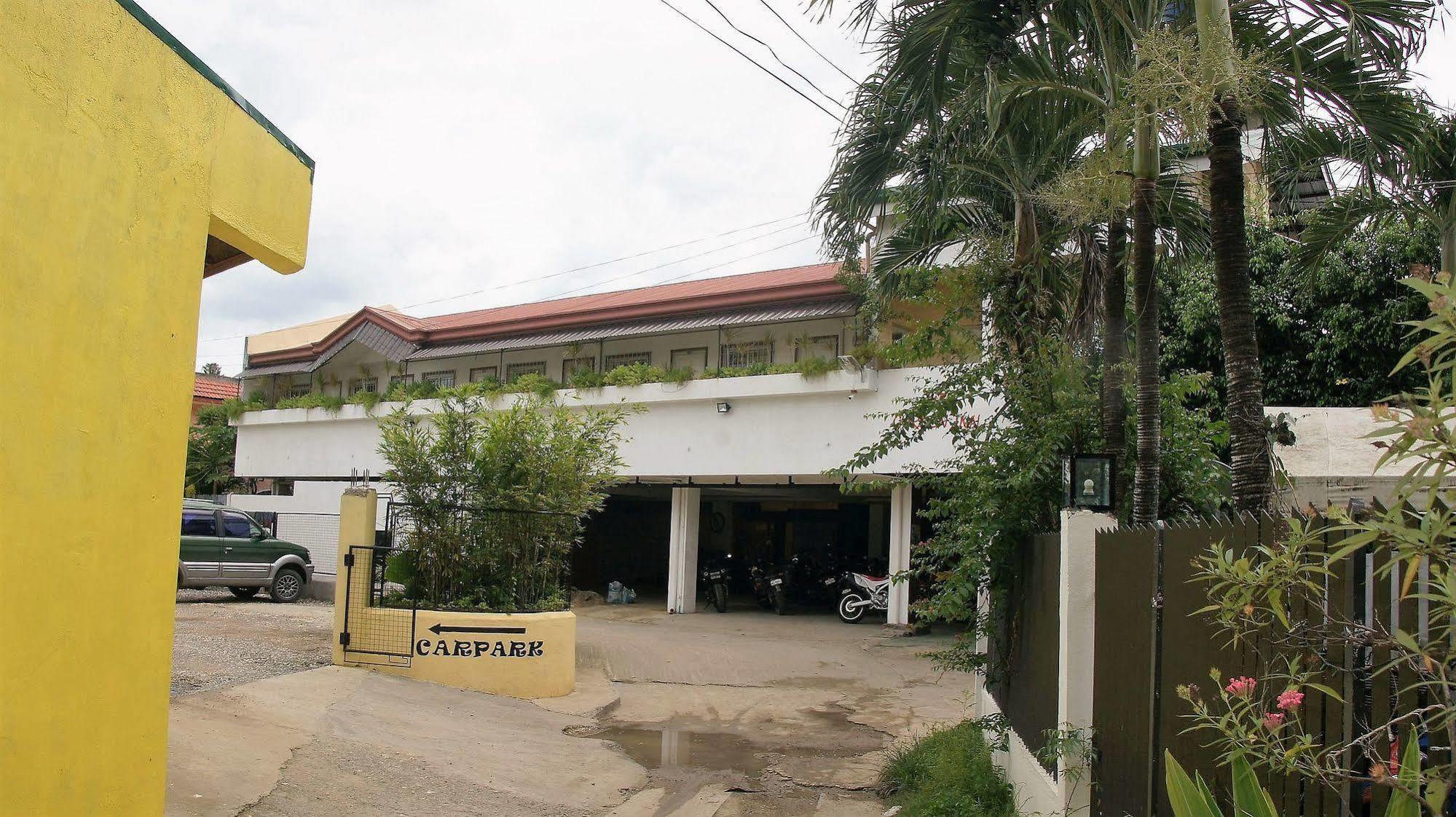 MB's Garden Inn Lapu-Lapu City Buitenkant foto